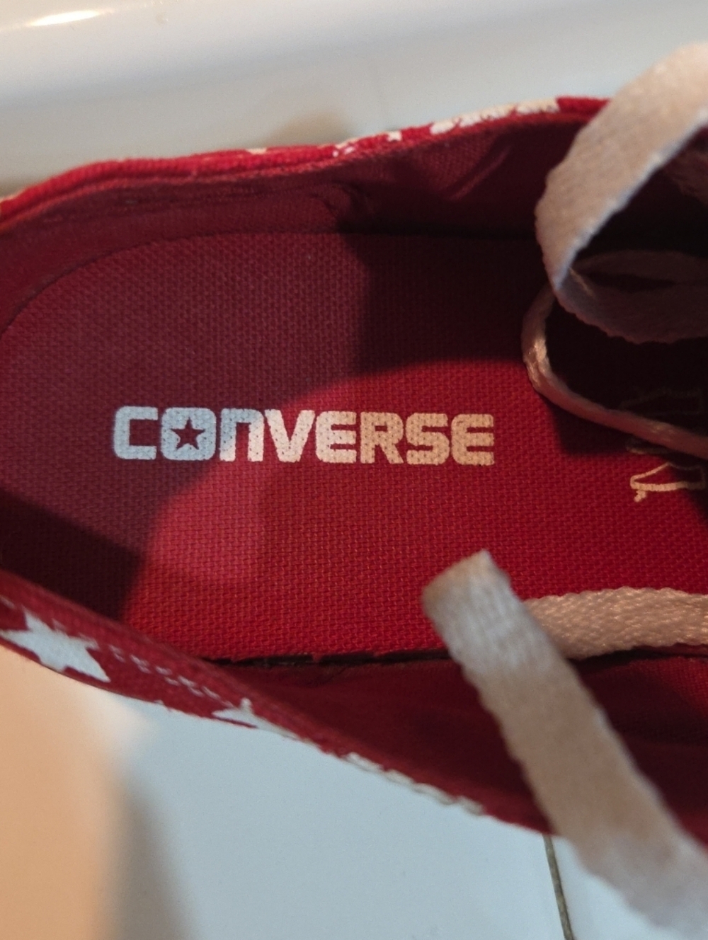 Converse All Star Red White Stars Low Top Sneakers Men's Sz 8 Women's 10 Chuck T - Picture 10 of 13